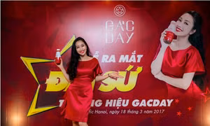 Ốc Thanh Vân tiếp tục cuộc hành trình tuyên chiến với ung thư