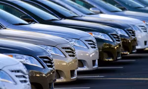 Nhập khẩu miễn thuế 2.550 chiếc ô tô Nga bán thử tại Việt Nam