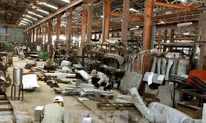 Sau hai tháng bị nhắc nhở, doanh nghiệp nợ BHXH vẫn 'bình chân như vại'