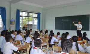 Nhiều biện pháp hay giải quyết tình trạng thiếu giáo viên cục bộ ở Kon Tum