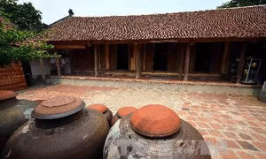 Hỗ trợ người dân làng cổ Đường Lâm làm du lịch