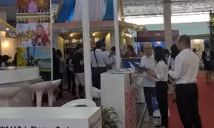 Hội chợ du lịch quốc tế lại 'rợp trời' vé máy bay giá rẻ 