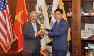 Hà Nội hướng tới phát triển thành phố thông minh và thúc đẩy hợp tác quốc tế