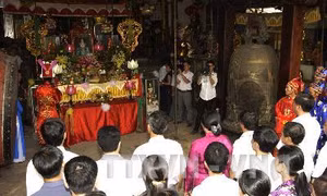 Du lịch tâm linh Lào Cai hút khách đầu xuân 