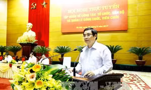 Khắc phục những yếu kém trong công tác quản lý cán bộ