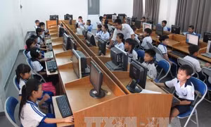 Áp lực trong năm học mới tại TP Hồ Chí Minh - Bài 2: Nỗ lực đảm bảo đủ chỗ học 