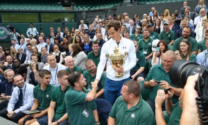 Wimbledon công bố mức tiền thưởng năm 2017, Sharapova chờ vé đặc cách đến 20/6