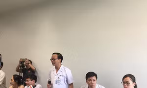 Bé trai bị bạo hành dã man còn 'lơ mơ', tạm thời qua cơn nguy kịch