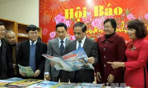 Hội Báo Xuân Đinh Dậu 2017 tại Tuyên Quang