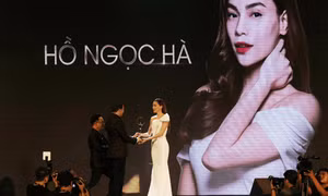 Hồ Ngọc Hà đoạt giải thưởng Biểu tượng sắc đẹp của năm