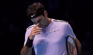 Roger Federer kết thúc mùa giải bằng một trận thua tại ATP Finals