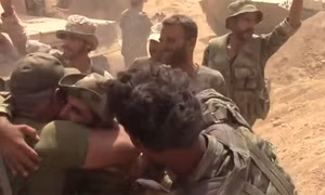 Phá tan sức kháng cự của IS, quân đội Syria tiến vào thành trì Deir ez-Zor 
