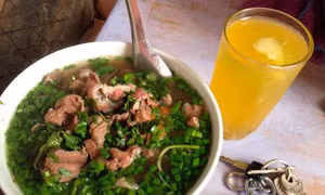 Phở Mặn thẫn thờ mất đi chuyên gia thái thịt