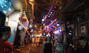 Ngừng cho phép kinh doanh tới 2 giờ sáng tại khu phố cổ