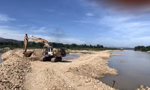 Làm rõ trách nhiệm người đứng đầu để xảy ra vi phạm khai thác cát sỏi tại Kon Tum