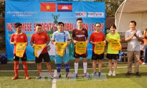 Sinh viên Việt Nam, Campuchia giao hữu bóng đá