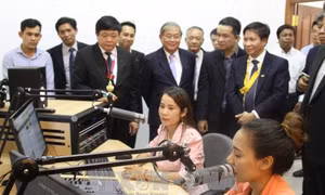 Khánh thành giai đoạn 1 dự án xây dựng 9 đài phát sóng cho Campuchia 