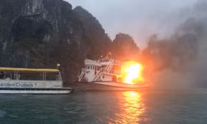 Quảng Ninh họp khẩn sau các vụ cháy tàu trên vịnh Hạ Long 