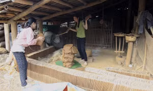 Thăng trầm nghề làm ngói âm dương