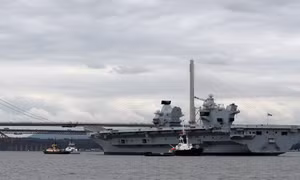 Tàu Kuznetsov bị Anh chê xiêu vẹo, Nga ví tàu sân bay mới của Anh chỉ là 'ong chúa'
