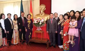 Kỷ niệm 127 năm ngày sinh Chủ tịch Hồ Chí Minh tại Algeria