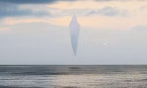 'UFO huyền thoại' 13.000 năm trước tái hiện, treo lơ lửng trên biển?