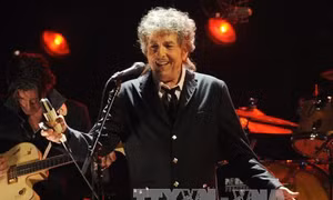 Huyền thoại âm nhạc Bob Dylan tới Stockholm nhận giải Nobel 