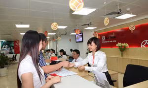 Ngân hàng 'loay hoay' song hành với doanh nghiệp nhỏ và vừa