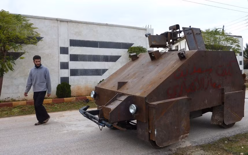 Độc đáo dàn vũ khí tự chế của phe nổi dậy Syria ảnh 7