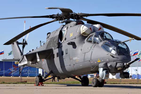 Nga điều "siêu xe tăng bay” Mi-35M tới Syria ảnh 1