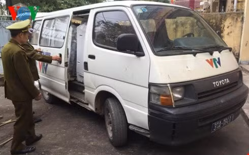 Bắt xe ô tô giả Đoàn làm phim VTV chở hàng lậu ảnh 1