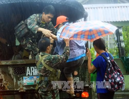 Bão Melor càn quét Philippines ảnh 1