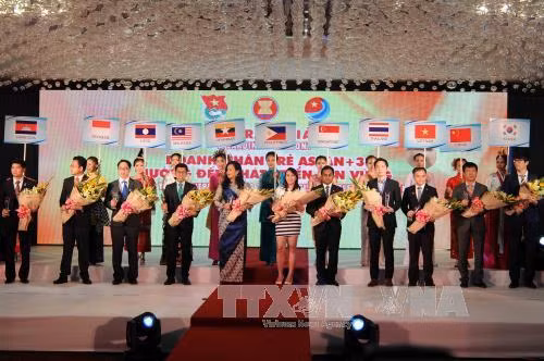 Trao giải "Doanh nhân trẻ ASEAN+3 hướng tới phát triển bền vững" ảnh 1