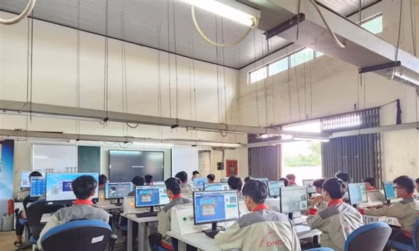 Tuyển sinh nghề: Nhập học online, khai thác dữ liệu VNeID cắt giảm giấy tờ