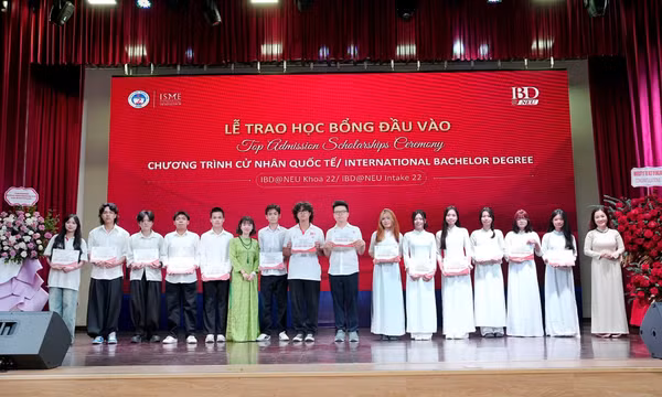 Tích hợp AI và quốc tế hóa ngôn ngữ để đào tạo nguồn nhân lực