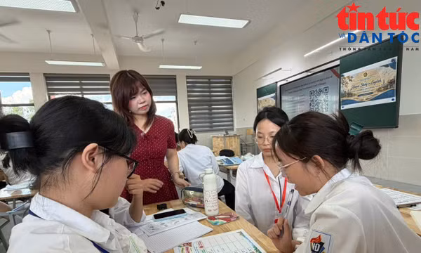 Để tiếng Anh là sinh ngữ, không chỉ dừng ở điểm số