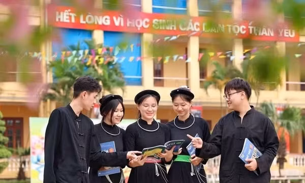 Đổi mới phổ biến pháp luật cho học sinh, sinh viên dân tộc thiểu số 