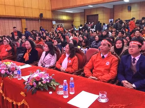Lạng Sơn: Đông đảo người dân tham gia hiến máu trong Lễ hội Xuân hồng – Chủ nhật đỏ năm 2020