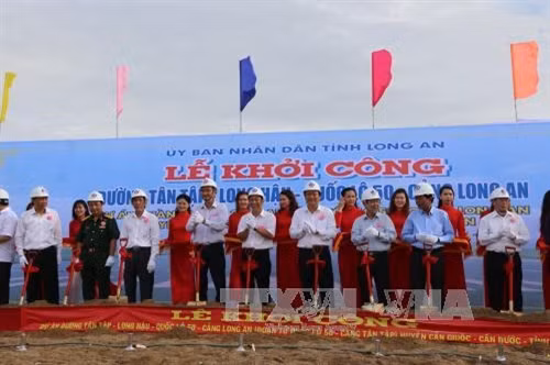 Khởi công dự án thành phần 2 - đoạn Quốc lộ 50 với Cảng Long An