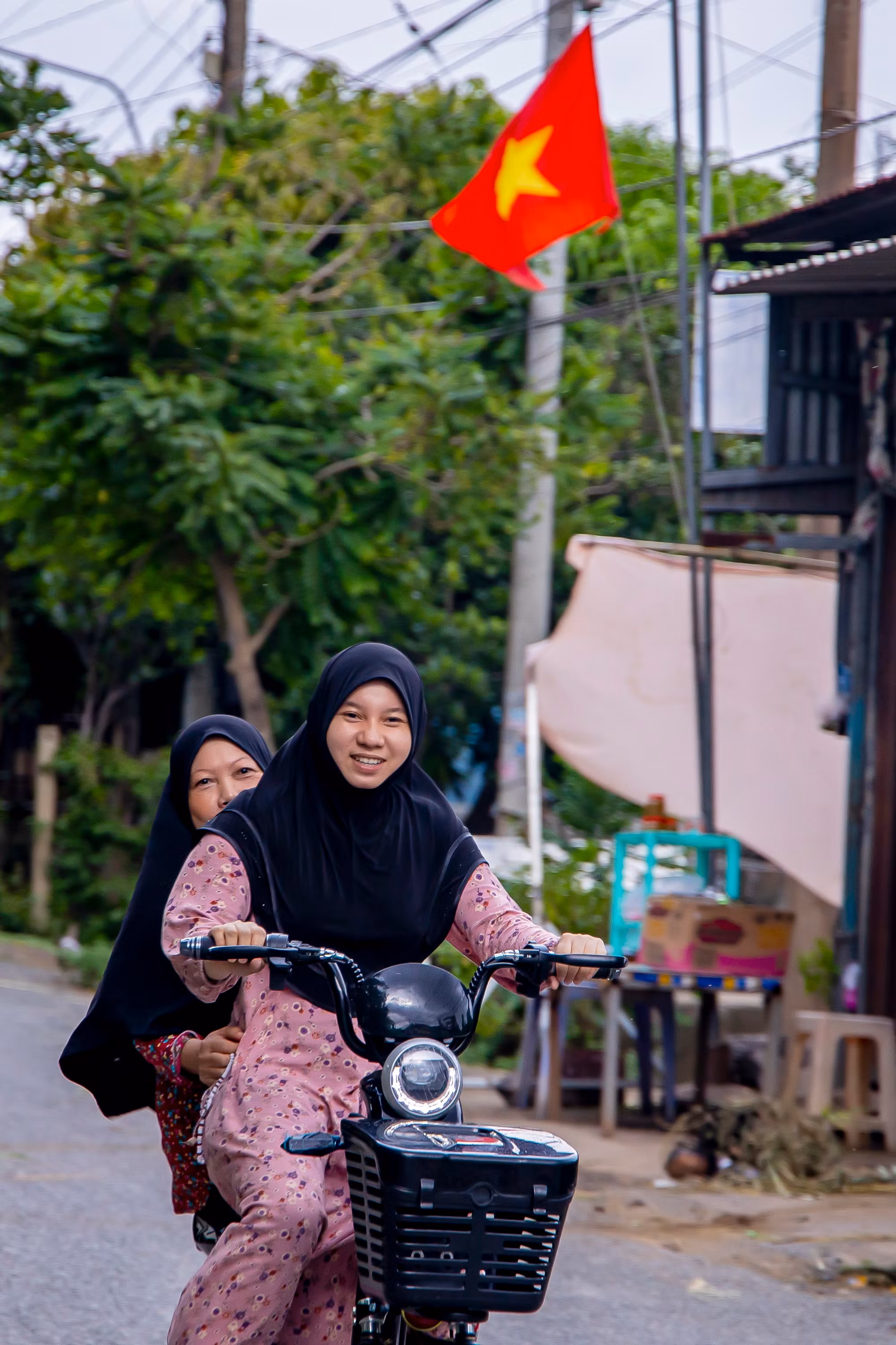 Gan ket dao doi cua nguoi Cham An Giang 12.jpg