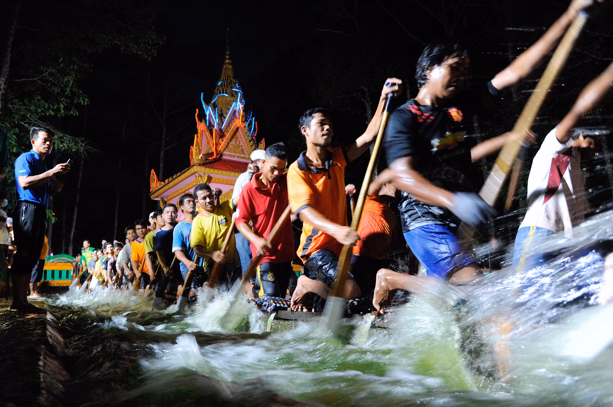 chua tru cot tinh than cua ba con khmer 8B.JPG
