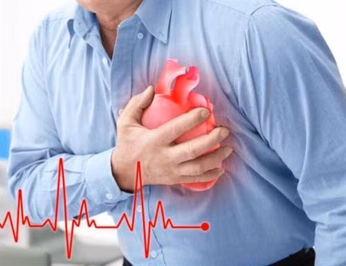Điều trị sớm tình trạng cholesterol cao giúp ngặn chặn nguy cơ bệnh tim mạch và đột quỵ ở tuổi xế chiều