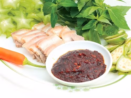 Chất đồng quê từ mắm tôm chưng
