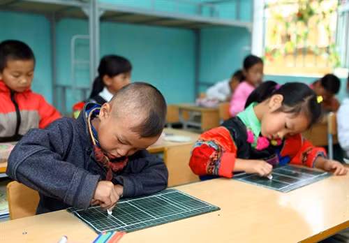 Công bố Báo cáo phát triển con người Việt Nam năm 2015