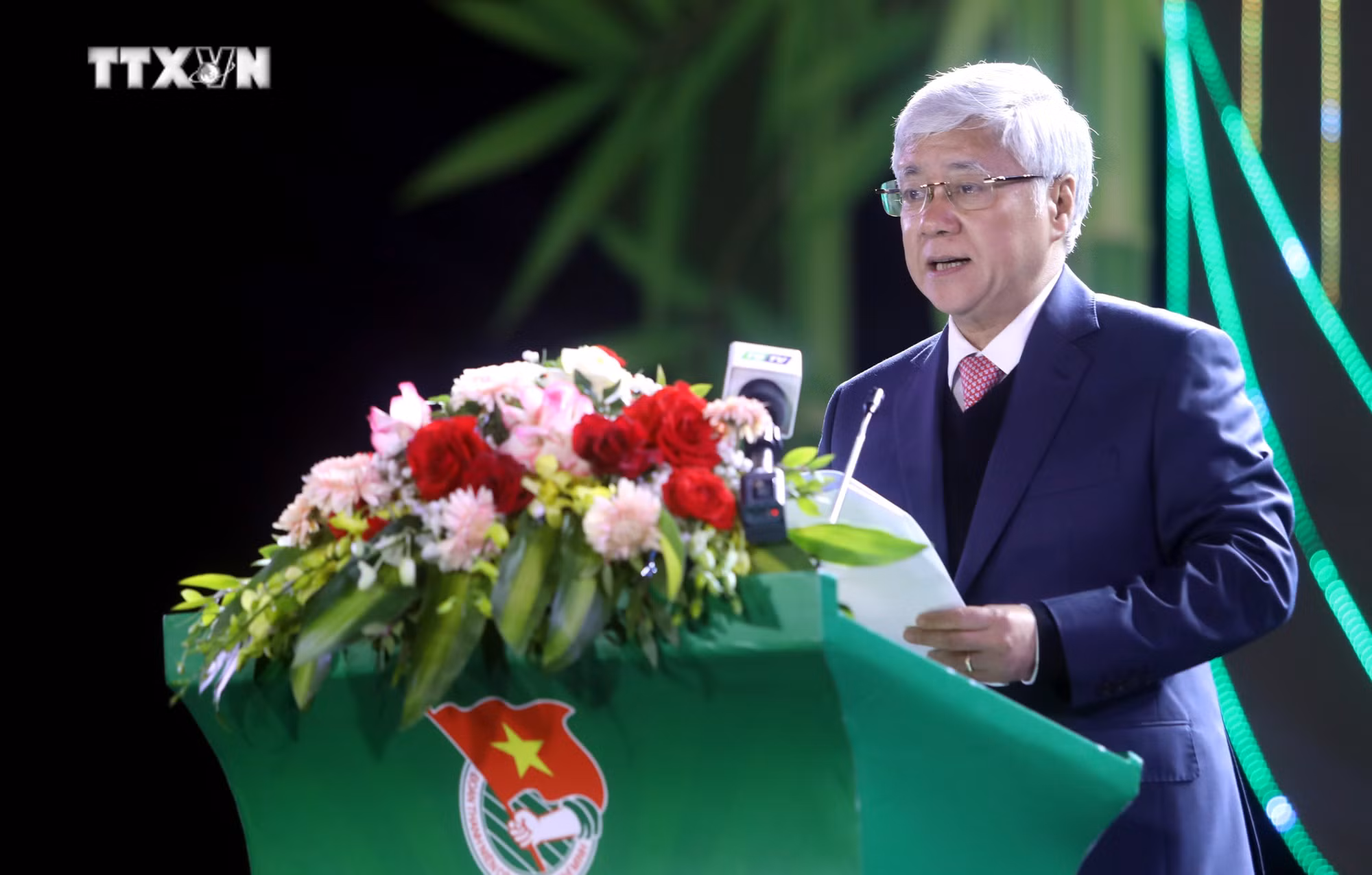 vna_potal_le_trao_giai_thuong_luong_dinh_cua_lan_thu_xix_nam_2024_7731226.jpg