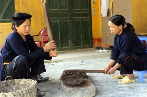 Nghề làm giấy bản ở Trường Hà