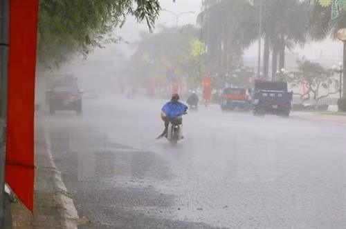 Thời tiết ngày 9/7: Rãnh áp thấp gây mưa nhiều khu vực, vùng núi phía Bắc đề phòng lũ ống, lũ quét và sạt lở đất