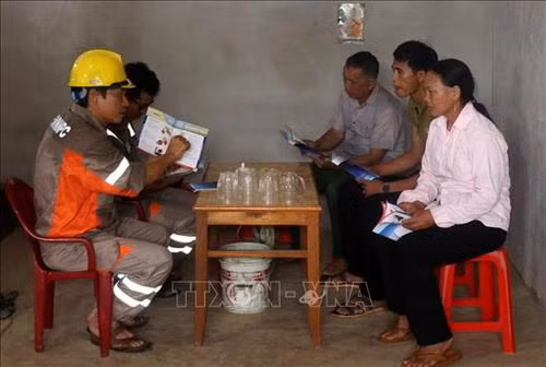 Trên 190 hộ dân vùng đặc biệt khó khăn ở Lào Cai được sử dụng điện lưới quốc gia