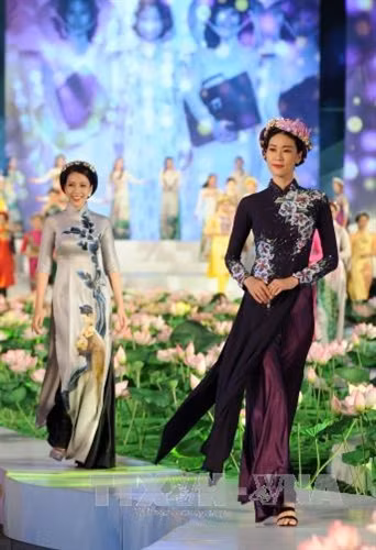 Lễ hội Áo dài Thành phố Hồ Chí Minh lần 4 năm 2017