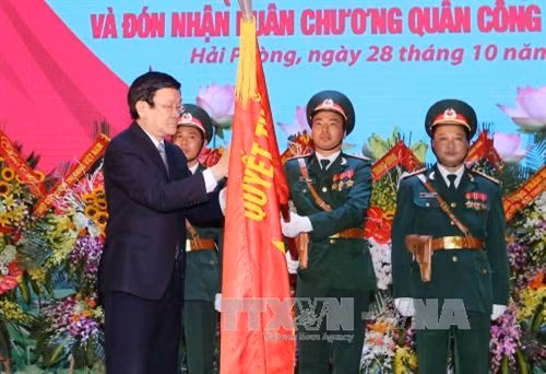 Trao Huân chương Quân công hạng Nhất cho LLVT Quân khu 3